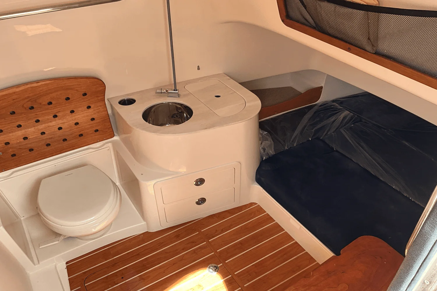 2025 Grady-White Canyon 336 Image Thumbnail #40