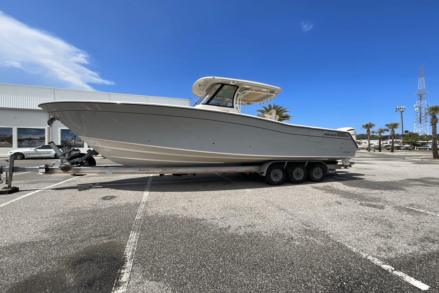 2025 Grady-White Canyon 336 Image Thumbnail #6