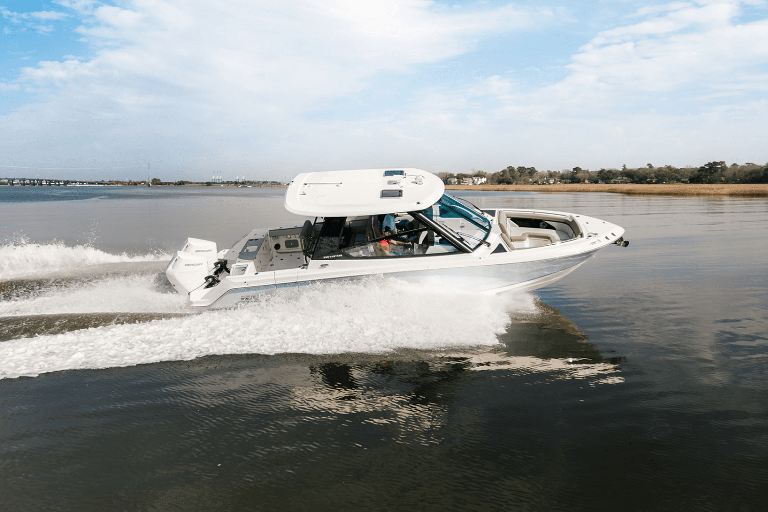 2025 Boston Whaler 330 Vantage Image Thumbnail #1