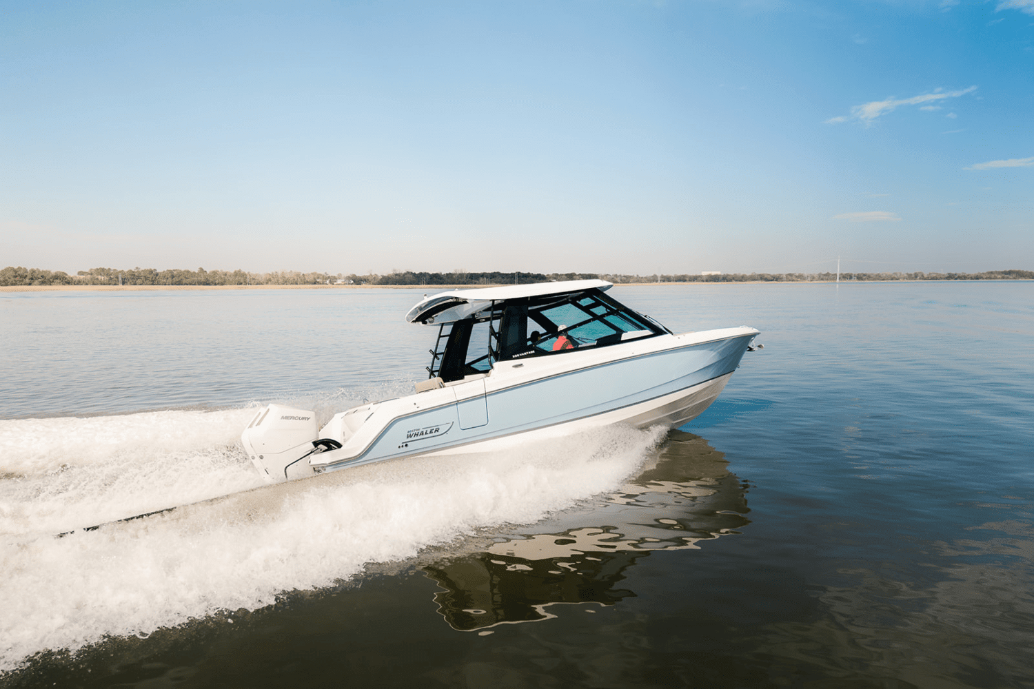 2025 Boston Whaler 330 Vantage Image Thumbnail #10