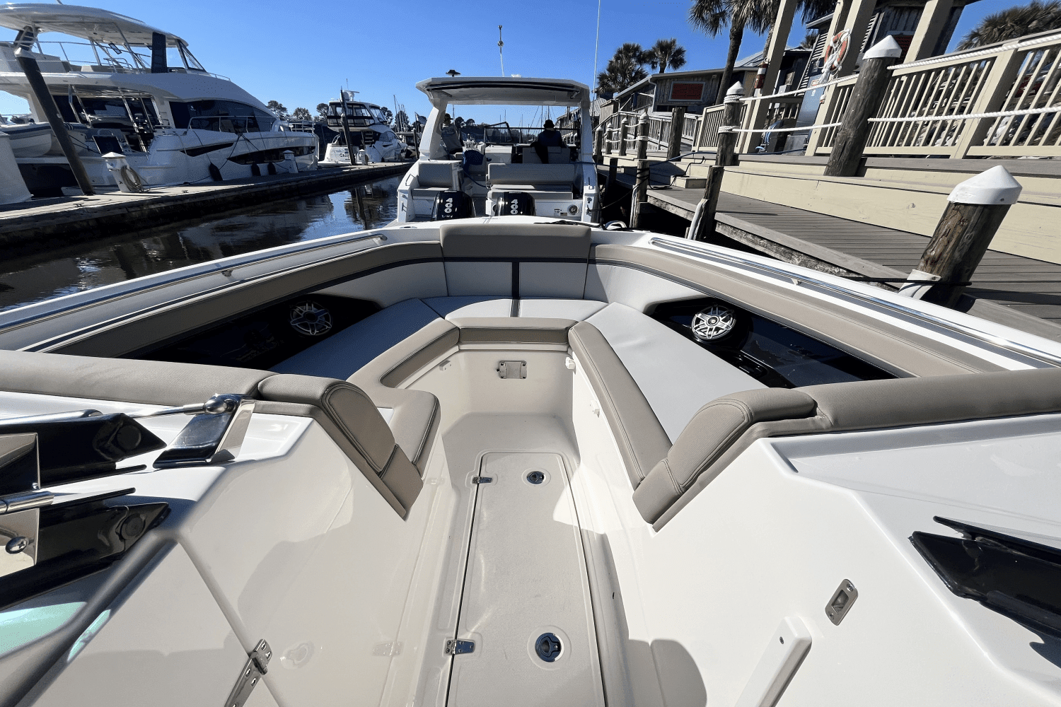 2025 Boston Whaler 330 Vantage Image Thumbnail #31