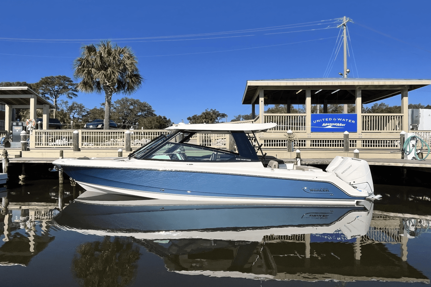 2025 Boston Whaler 330 Vantage Image Thumbnail #2