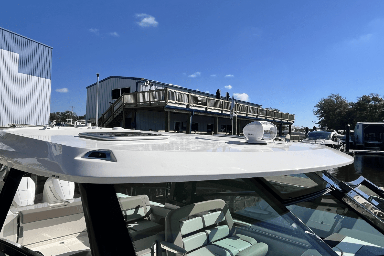 2025 Boston Whaler 330 Vantage Image Thumbnail #34