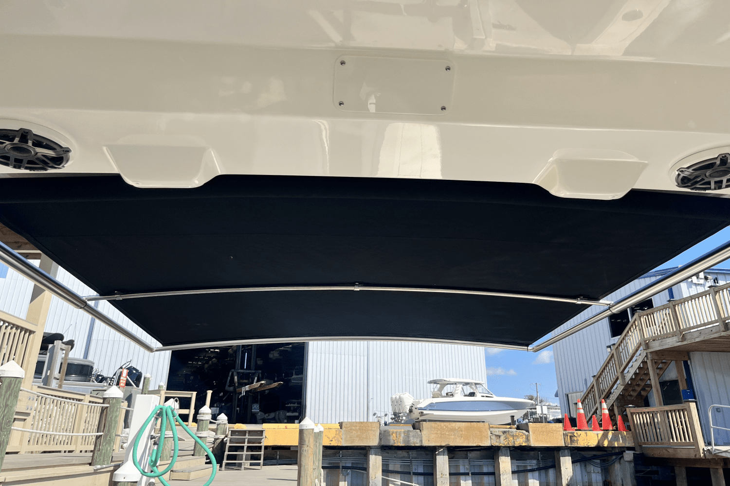 2025 Boston Whaler 330 Vantage Image Thumbnail #6