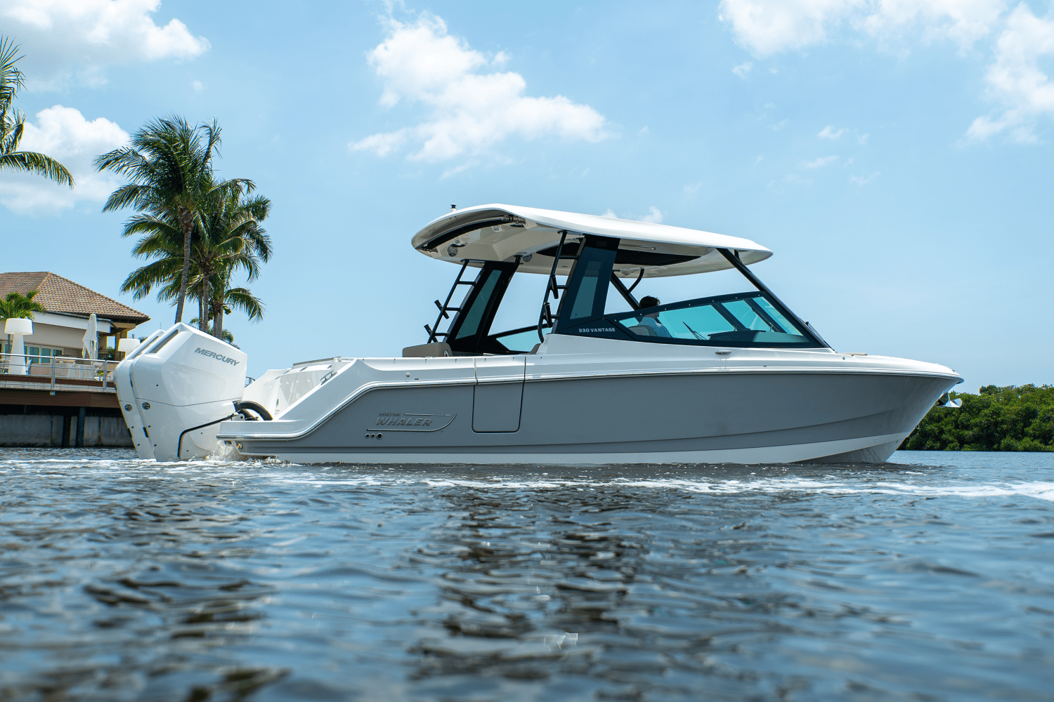 2025 Boston Whaler 330 Vantage Image Thumbnail #32