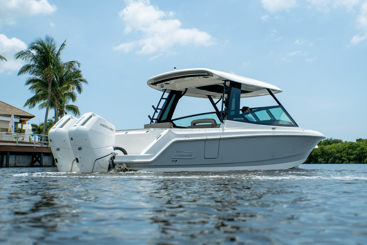 2025 Boston Whaler 330 Vantage Image Thumbnail #31