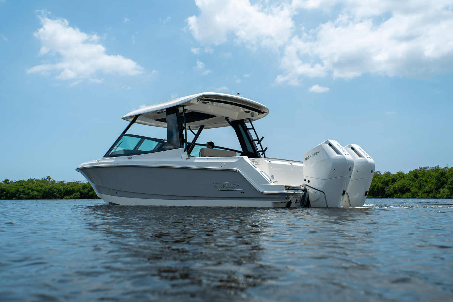 2025 Boston Whaler 330 Vantage Image Thumbnail #27