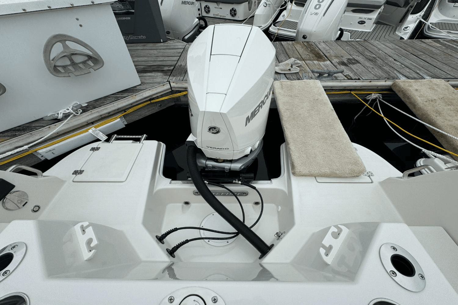 2025 Sailfish 232 CC Image Thumbnail #2