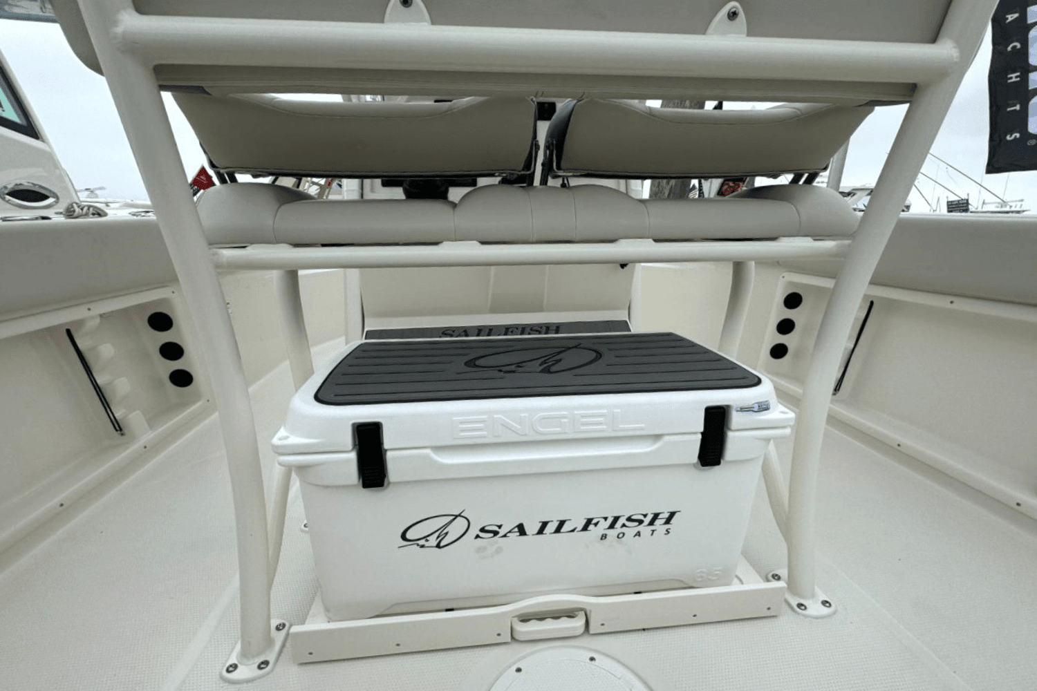 2025 Sailfish 232 CC Image Thumbnail #8