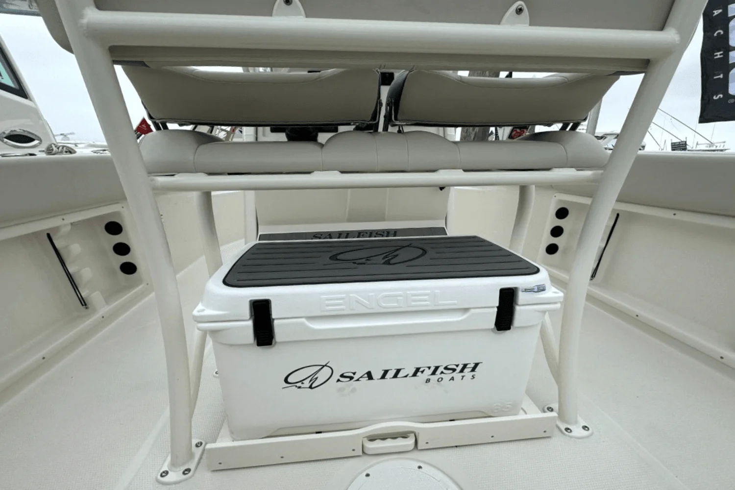 2025 Sailfish 232 CC Image Thumbnail #8