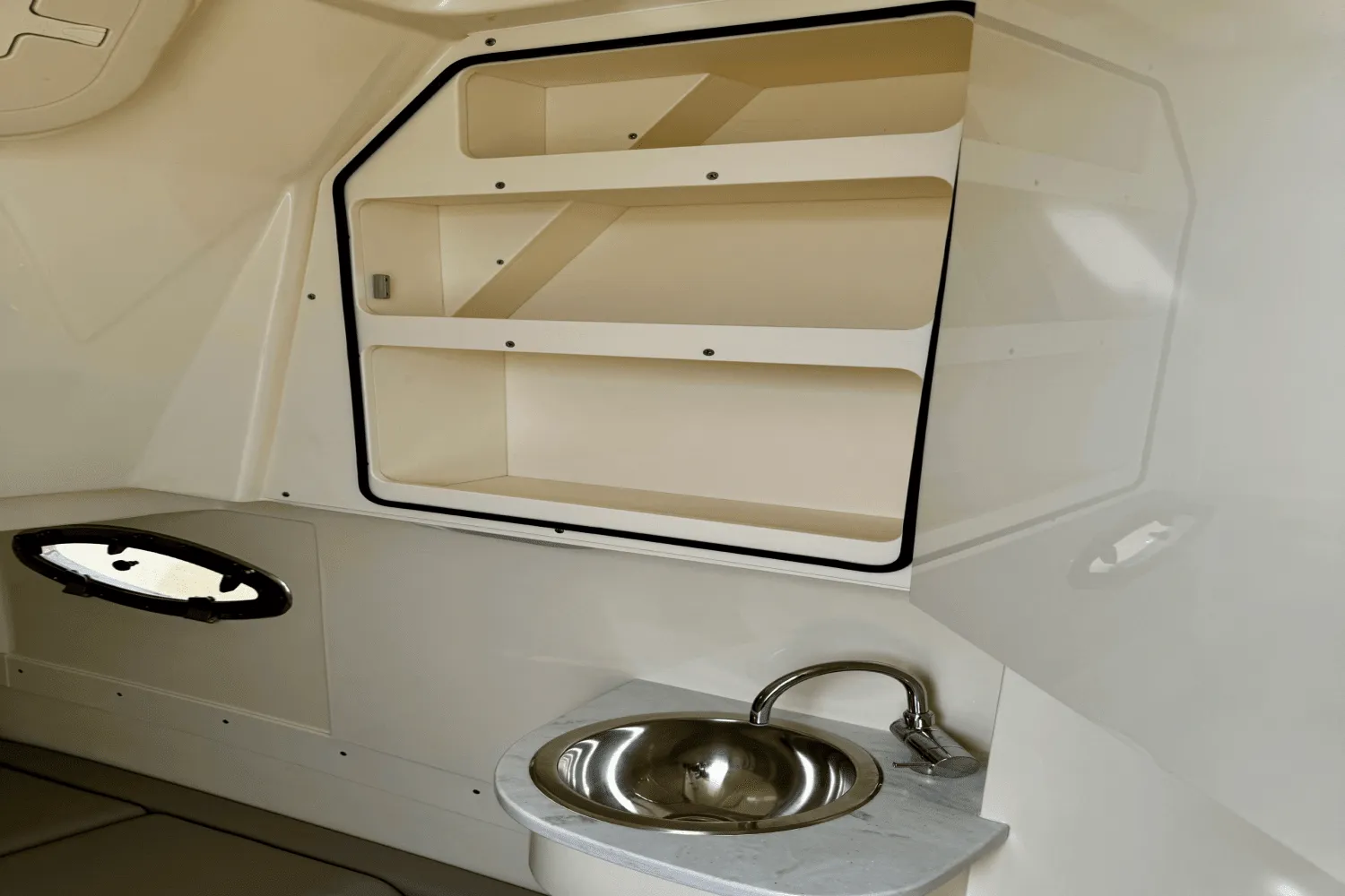 2025 Scout 305 LXF Image Thumbnail #24