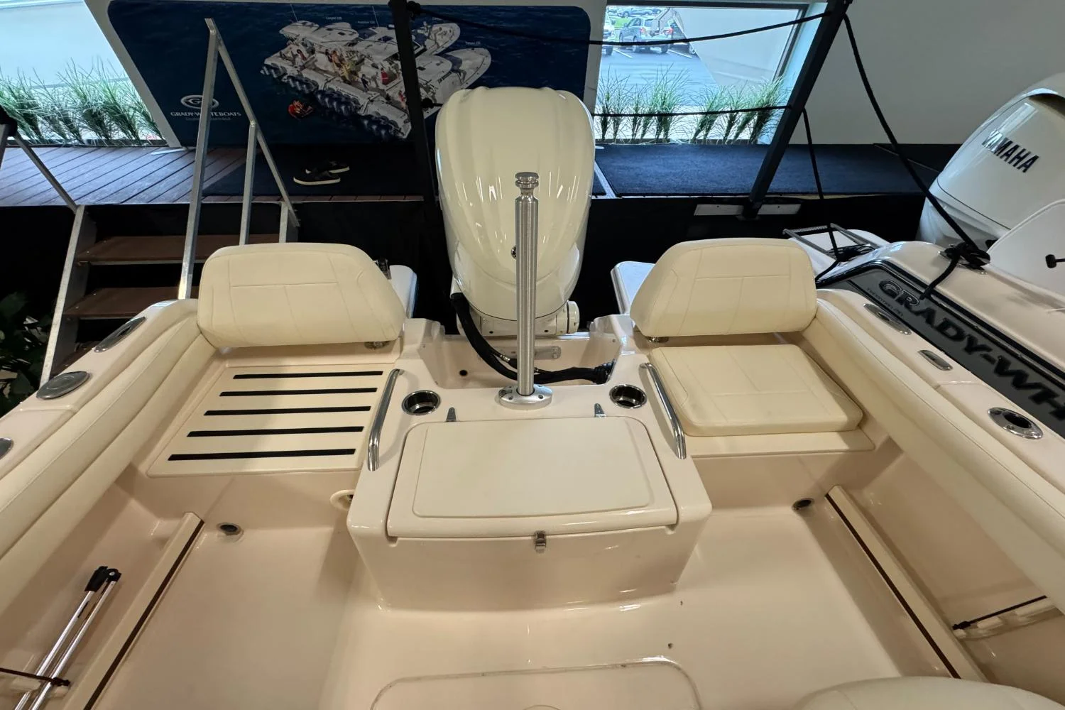 2025 Grady-White Freedom 215 Image Thumbnail #8