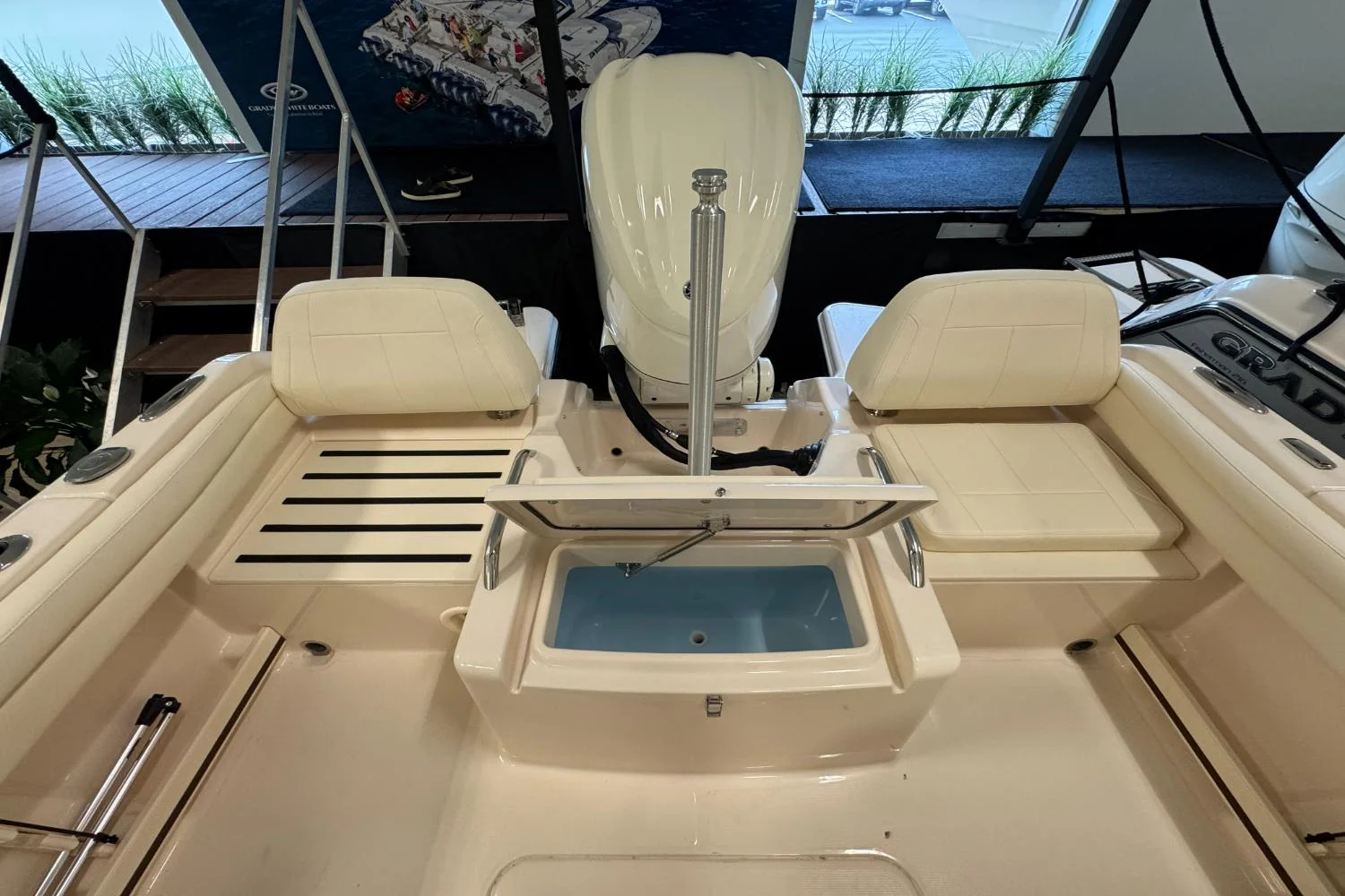 2025 Grady-White Freedom 215 Image Thumbnail #10