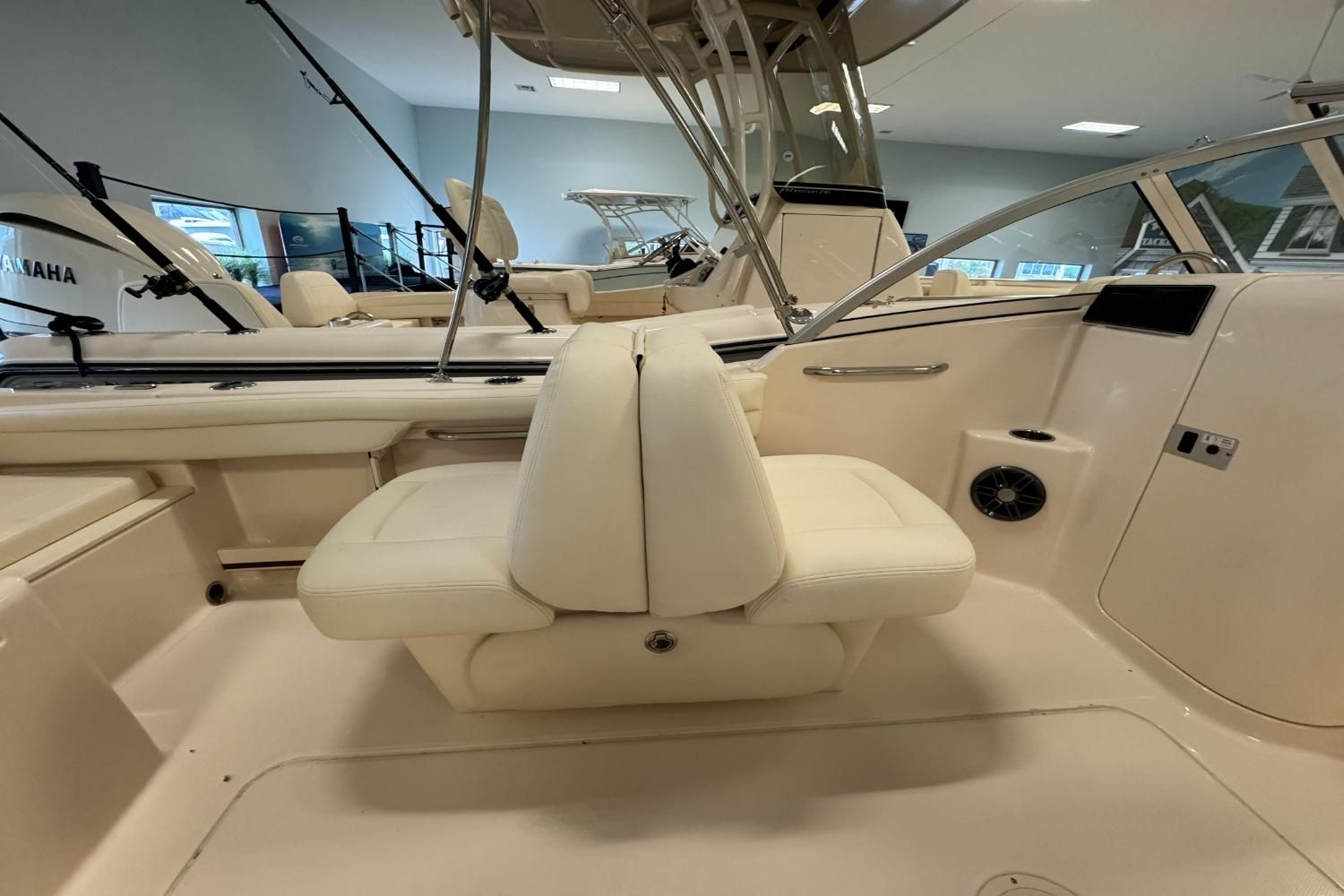 2025 Grady-White Freedom 215 Image Thumbnail #12