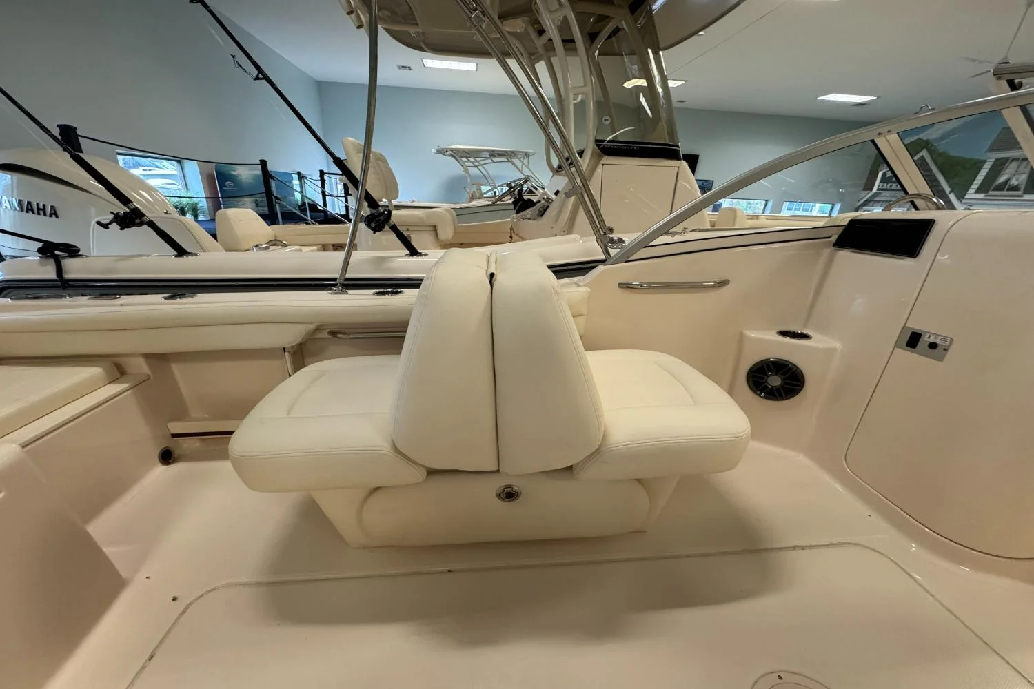 2025 Grady-White Freedom 215 Image Thumbnail #12