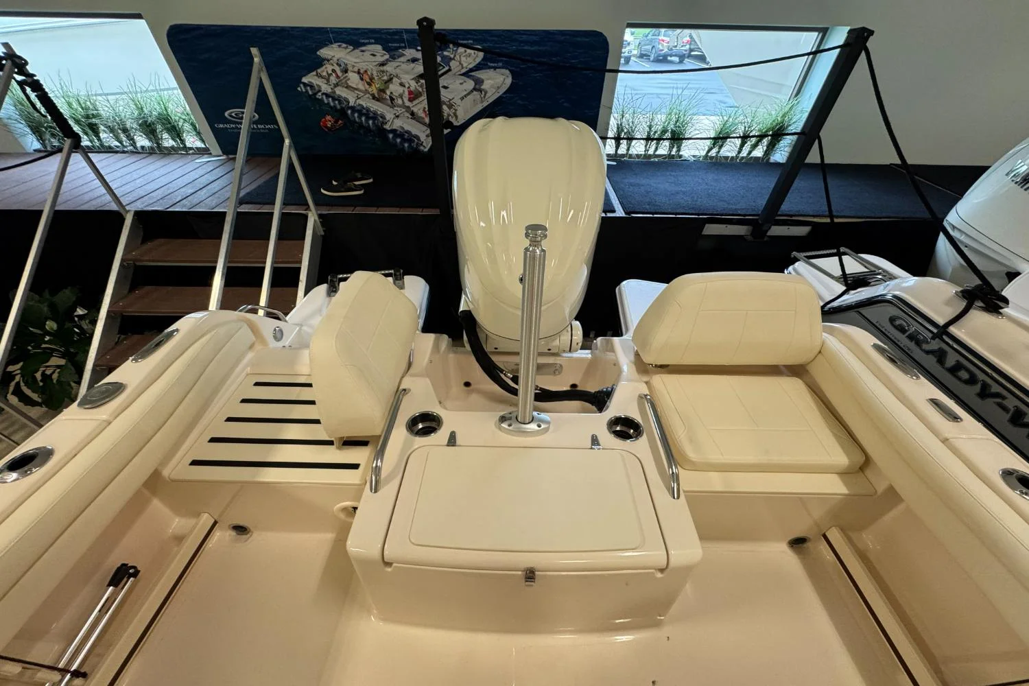 2025 Grady-White Freedom 215 Image Thumbnail #5