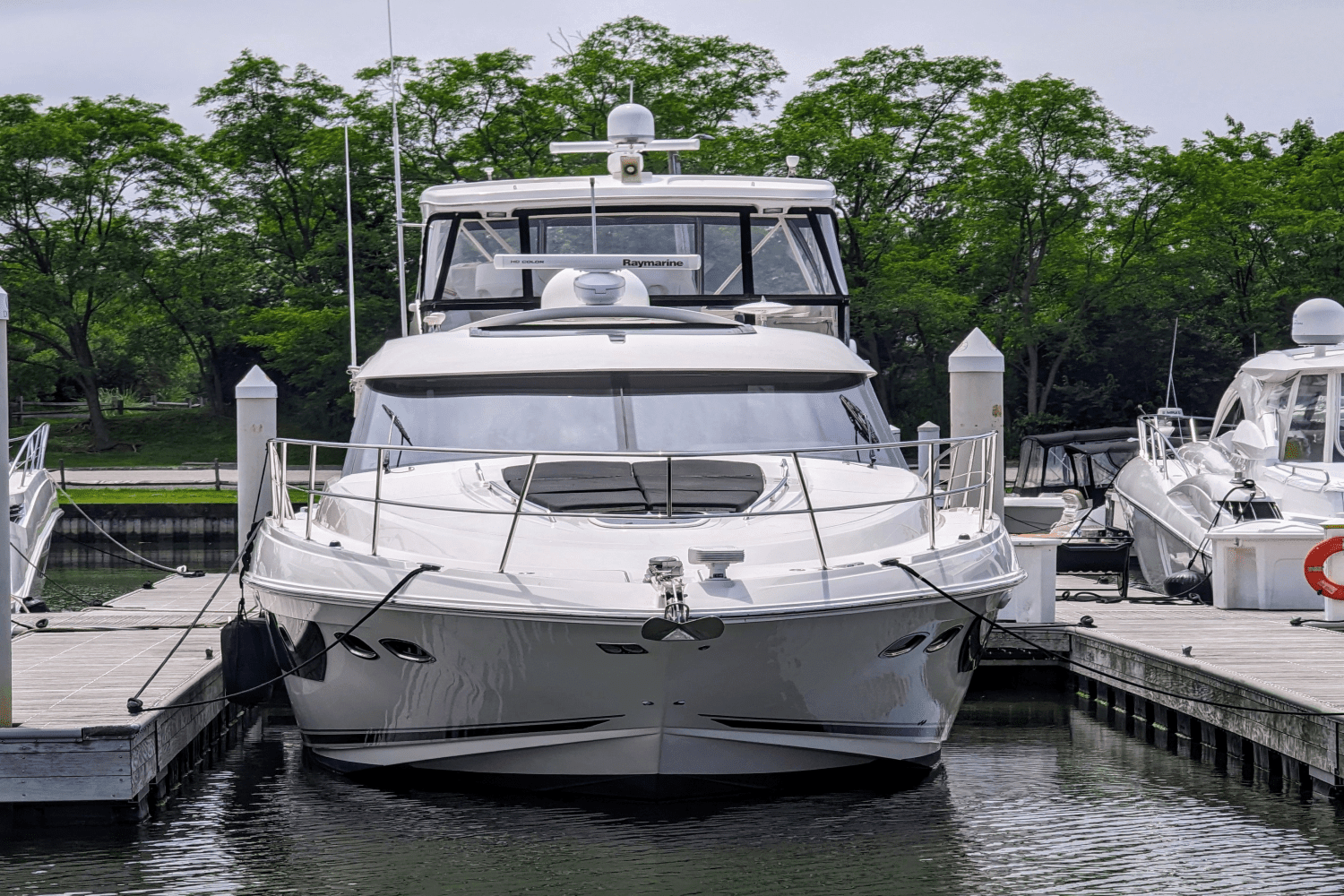 Thumbnail 2 for 2015 Sea Ray 470 SUNDANCER