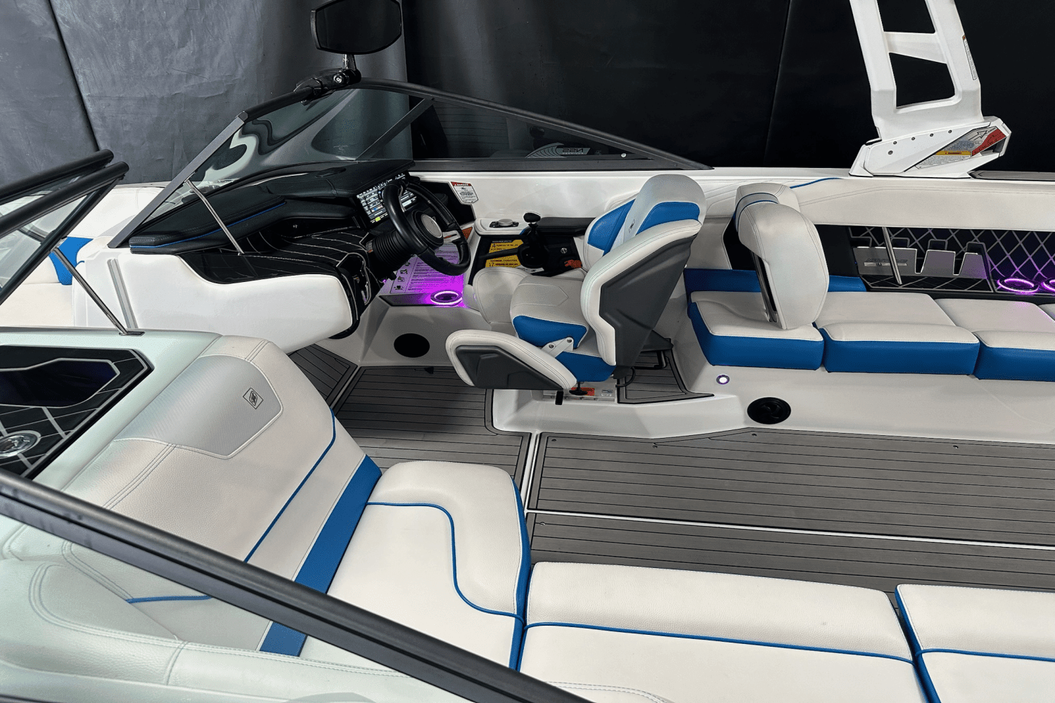 2018 Nautique GS24 Image Thumbnail #9