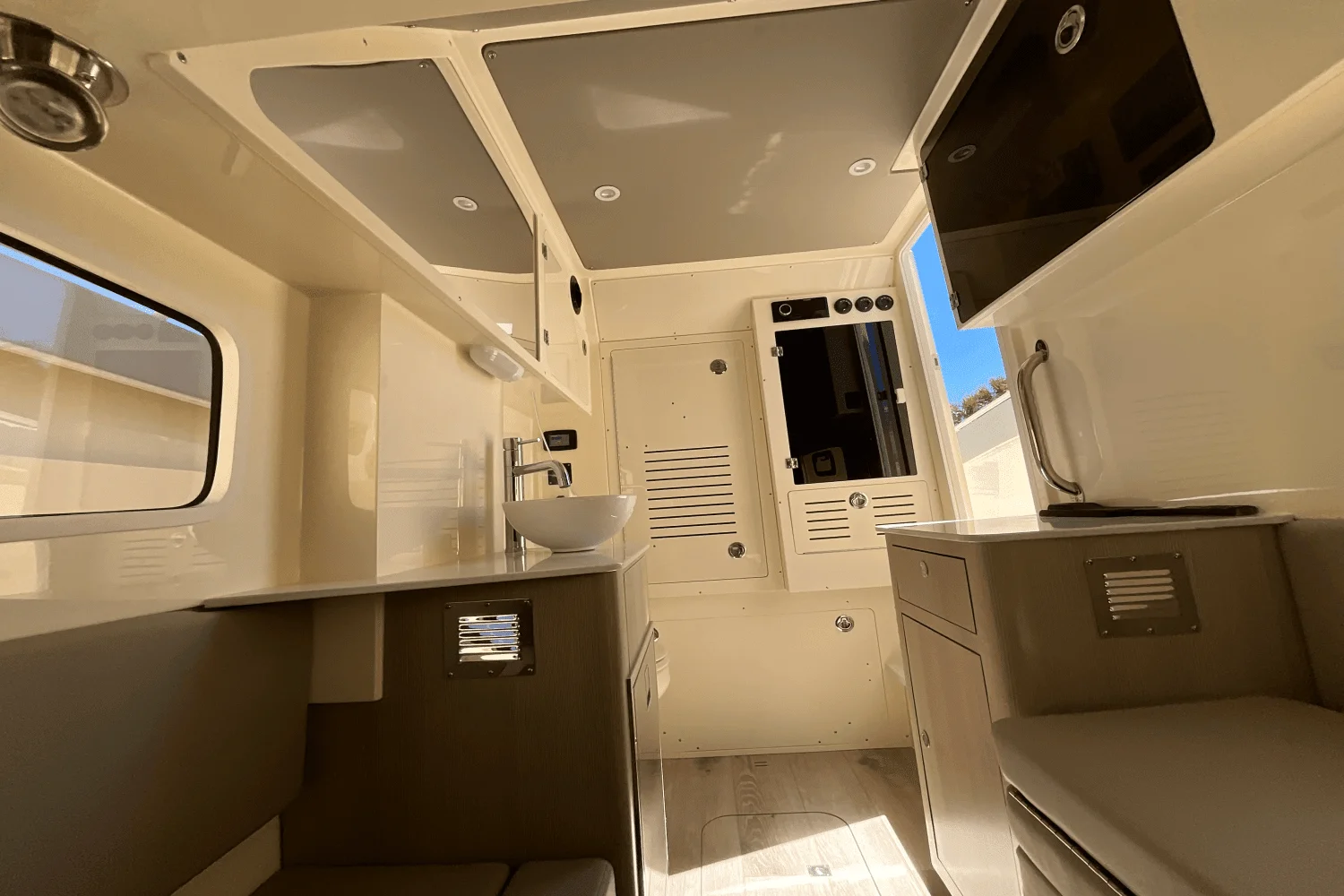 2025 Scout 357 LXF Image Thumbnail #17