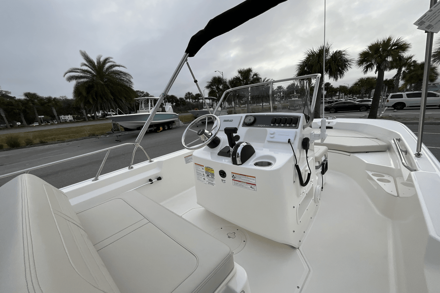 2025 Boston Whaler 170 Montauk Image Thumbnail #4