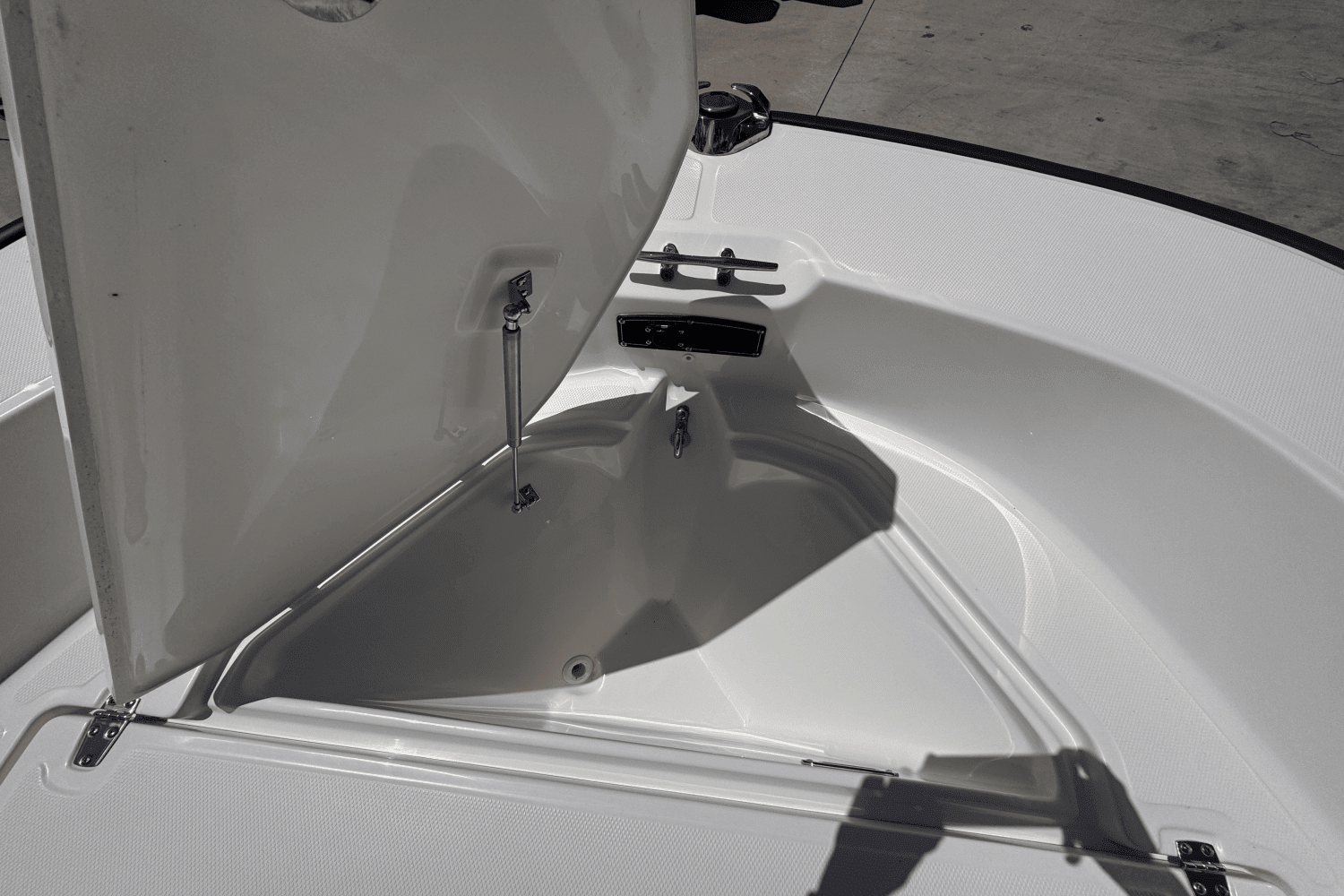 2025 Boston Whaler 170 Montauk Image Thumbnail #20