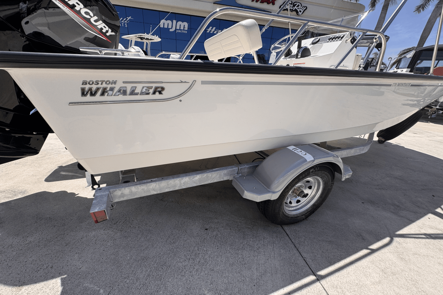 2025 Boston Whaler 170 Montauk Image Thumbnail #3