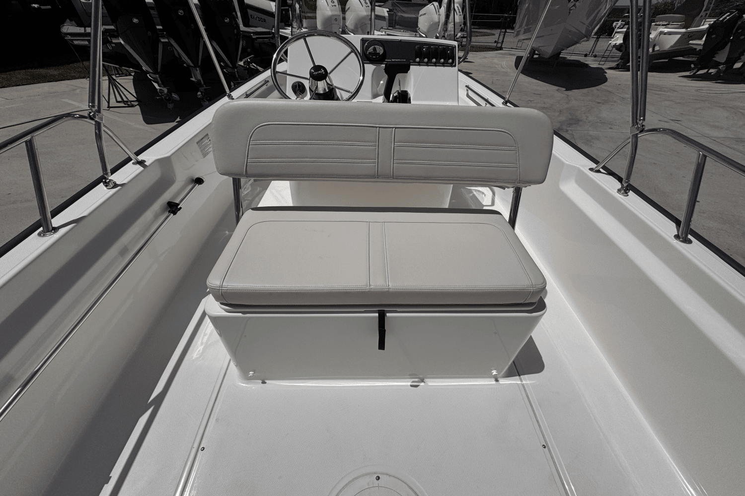 2025 Boston Whaler 170 Montauk Image Thumbnail #10