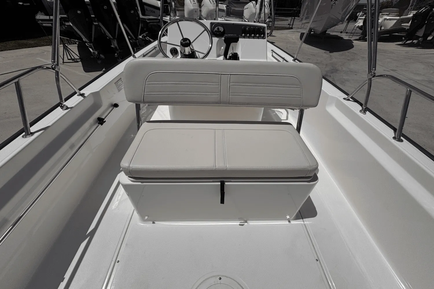 2025 Boston Whaler 170 Montauk Image Thumbnail #10