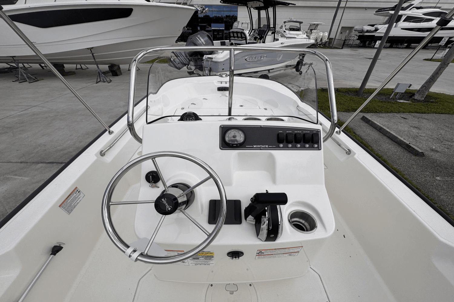 2025 Boston Whaler 170 Montauk Image Thumbnail #9