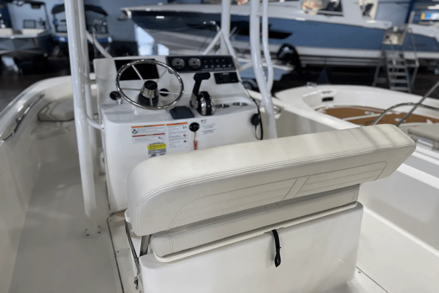 2025 Boston Whaler 190 Montauk Image Thumbnail #9