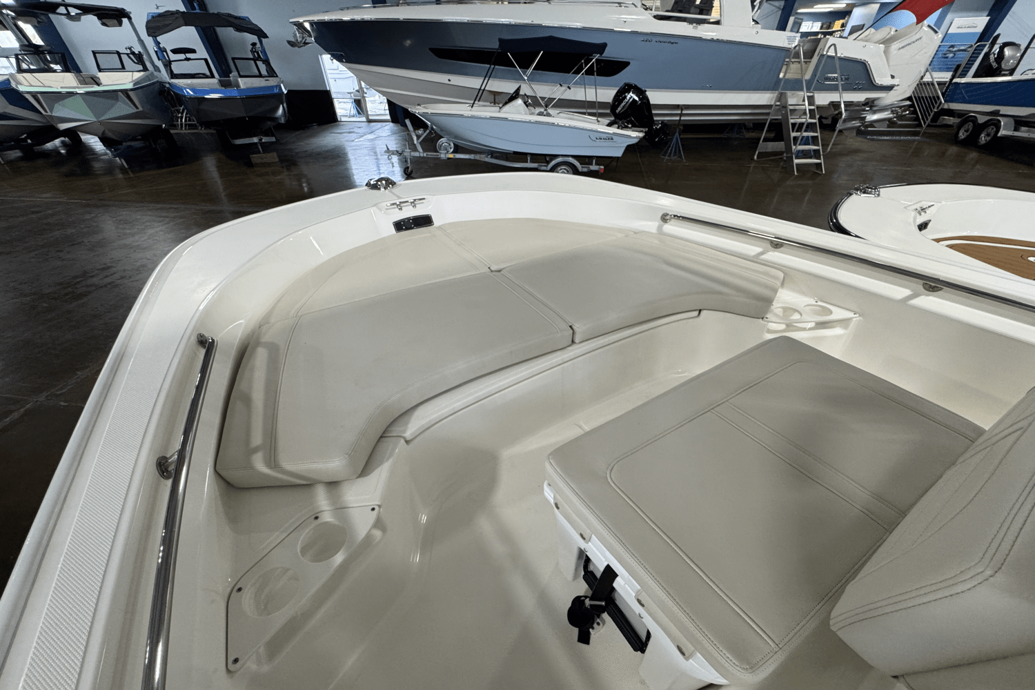 2025 Boston Whaler 190 Montauk Image Thumbnail #14