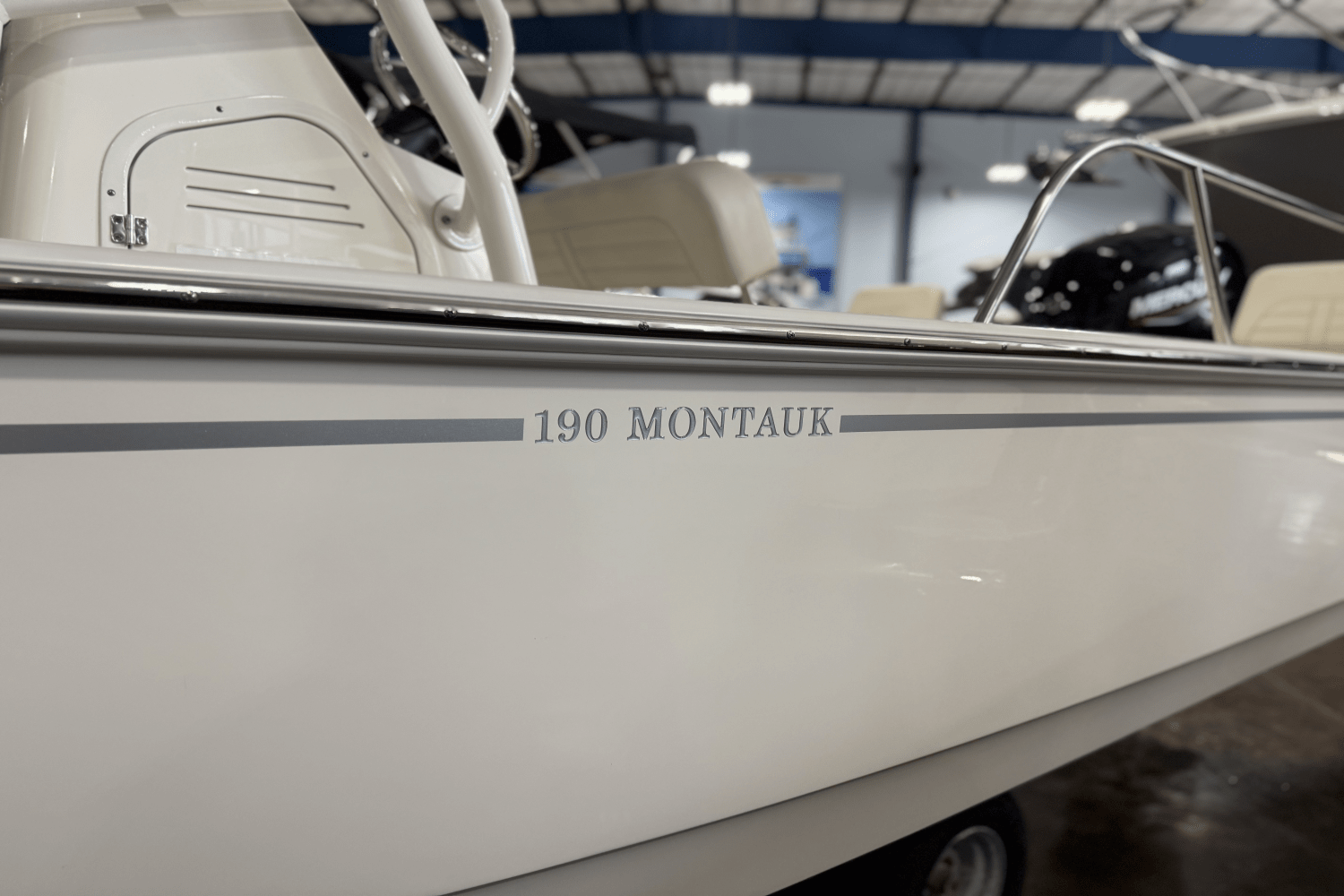 2025 Boston Whaler 190 Montauk Image Thumbnail #2