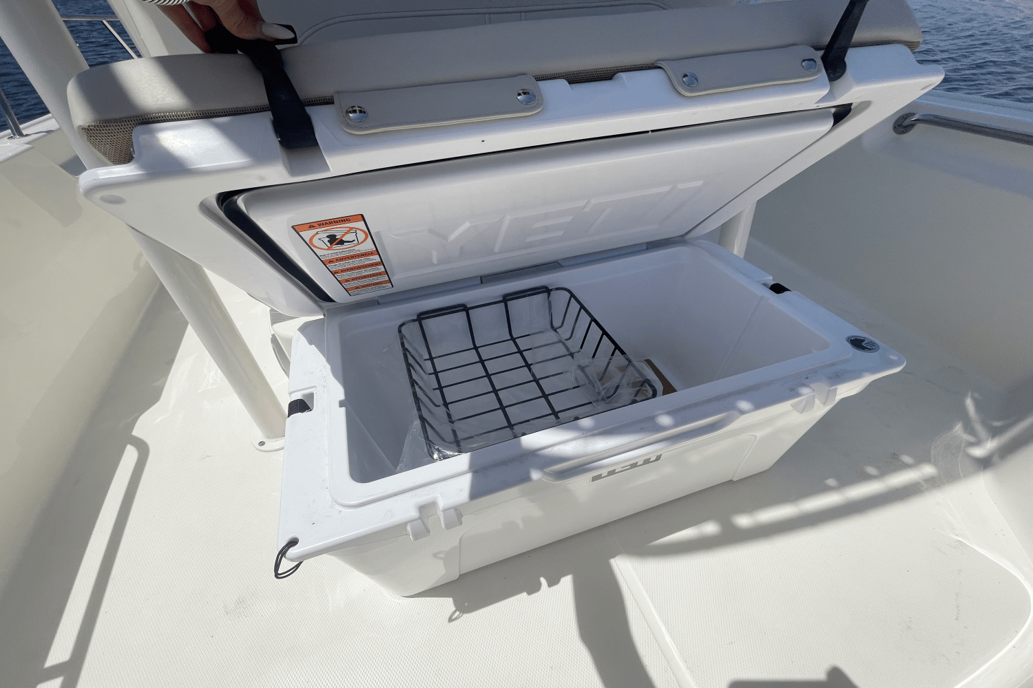 2025 Boston Whaler 190 Montauk Image Thumbnail #18