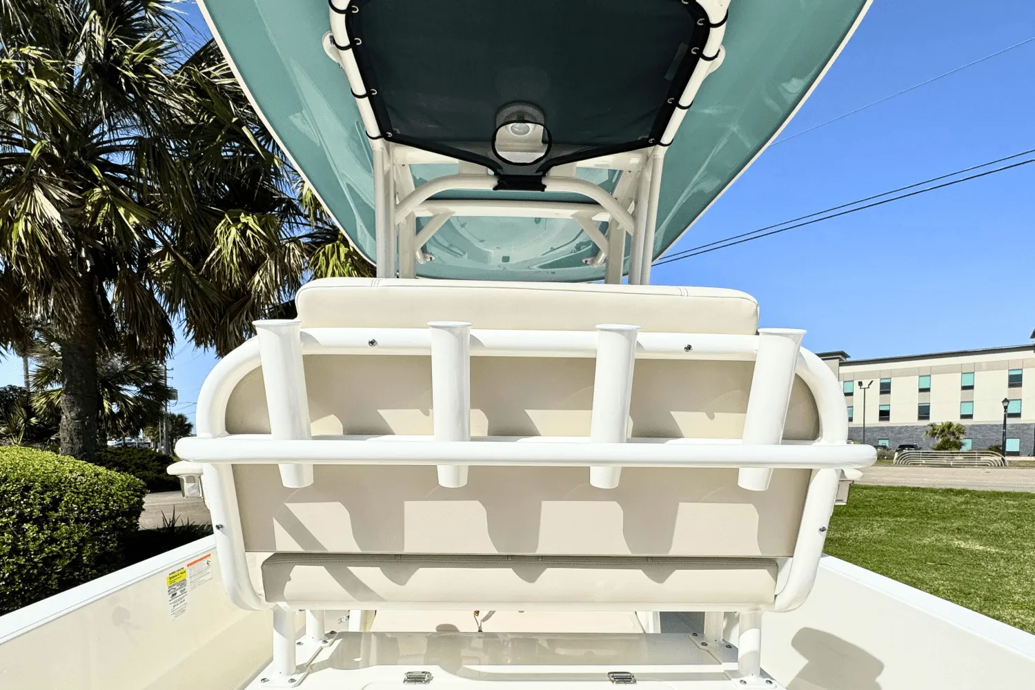 2025 Boston Whaler 220 Dauntless Image Thumbnail #13