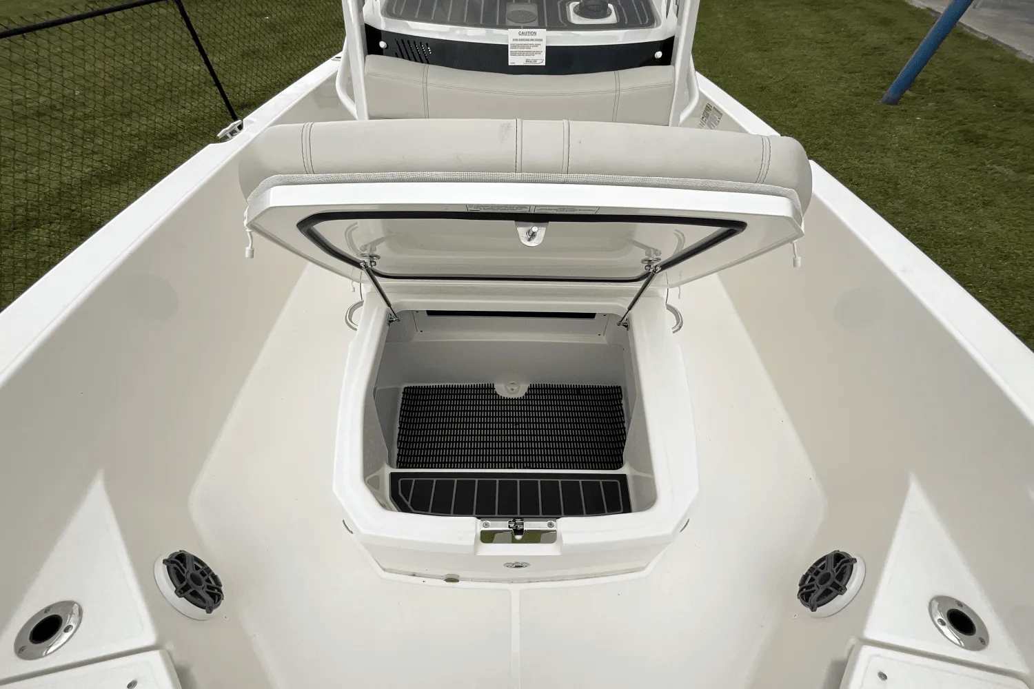 2025 Boston Whaler 250 Dauntless Image Thumbnail #7