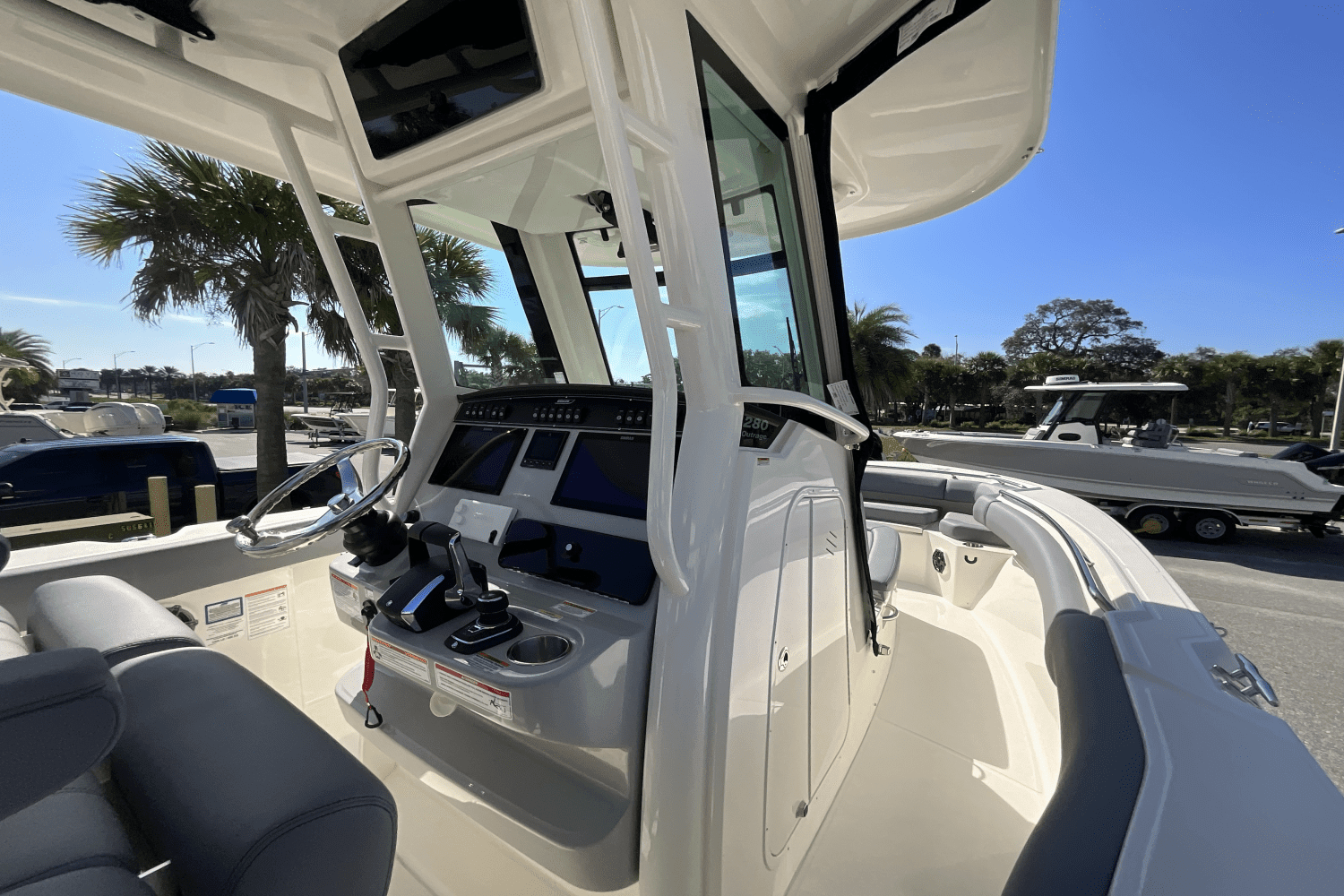 2025 Boston Whaler 280 Outrage Image Thumbnail #12