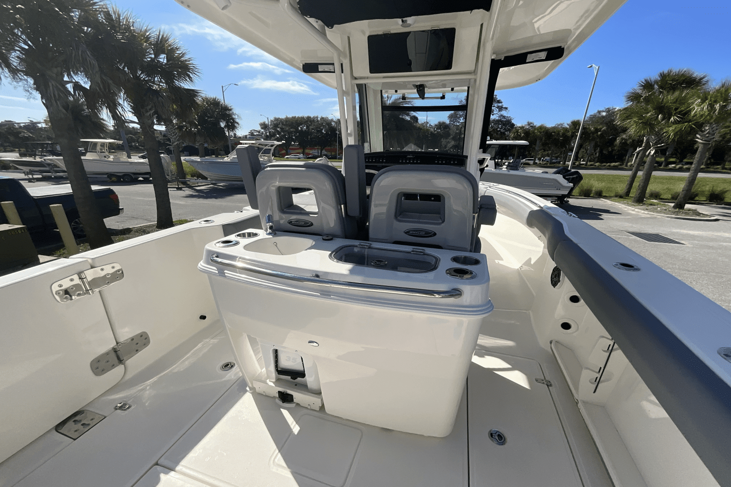 2025 Boston Whaler 280 Outrage Image Thumbnail #28