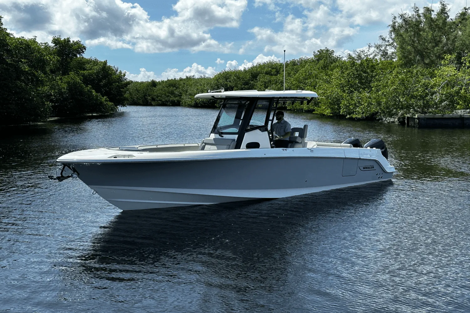 2025 Boston Whaler 280 Outrage Image Thumbnail #1