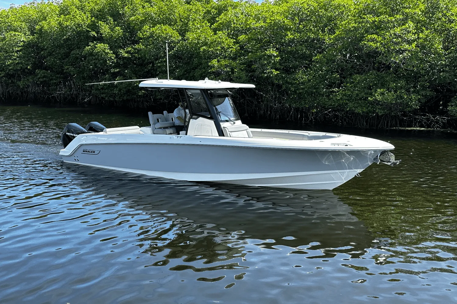 2025 Boston Whaler 280 Outrage Image Thumbnail #11