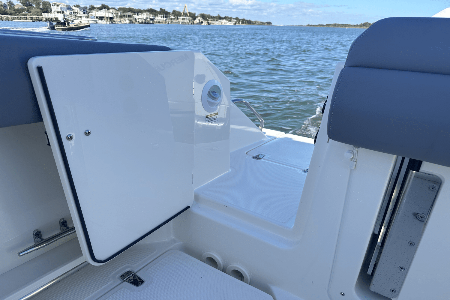 2025 Boston Whaler 280 Outrage Image Thumbnail #13