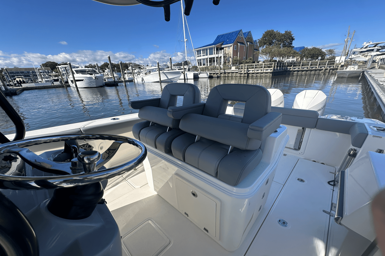 2025 Boston Whaler 280 Outrage Image Thumbnail #23