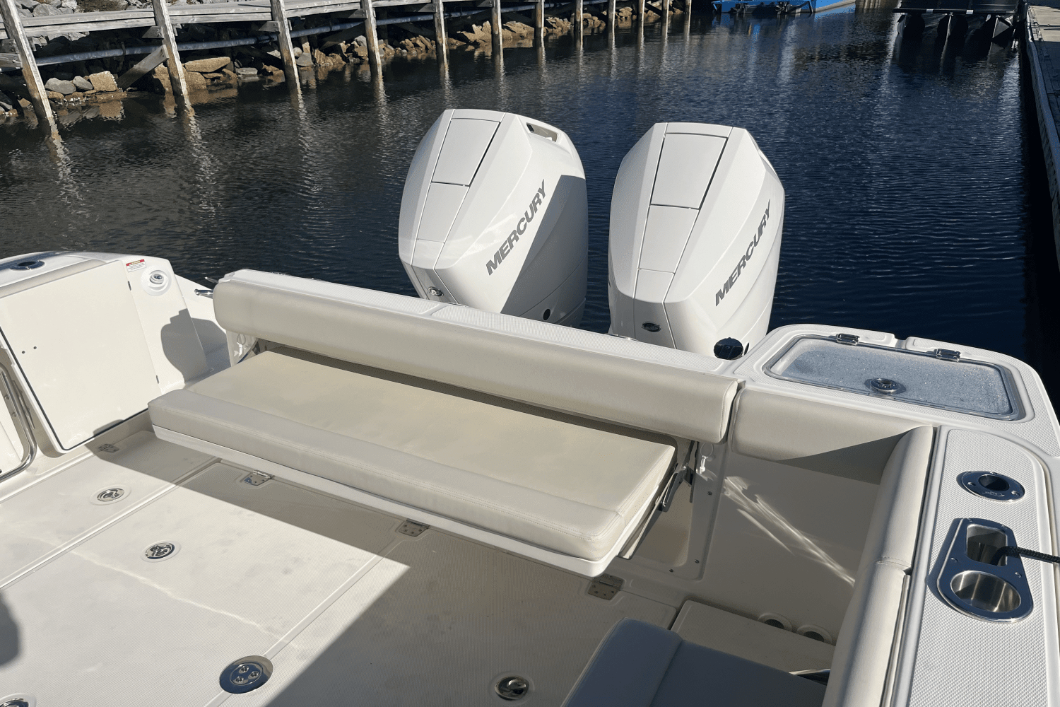 2025 Boston Whaler 325 Conquest Image Thumbnail #6