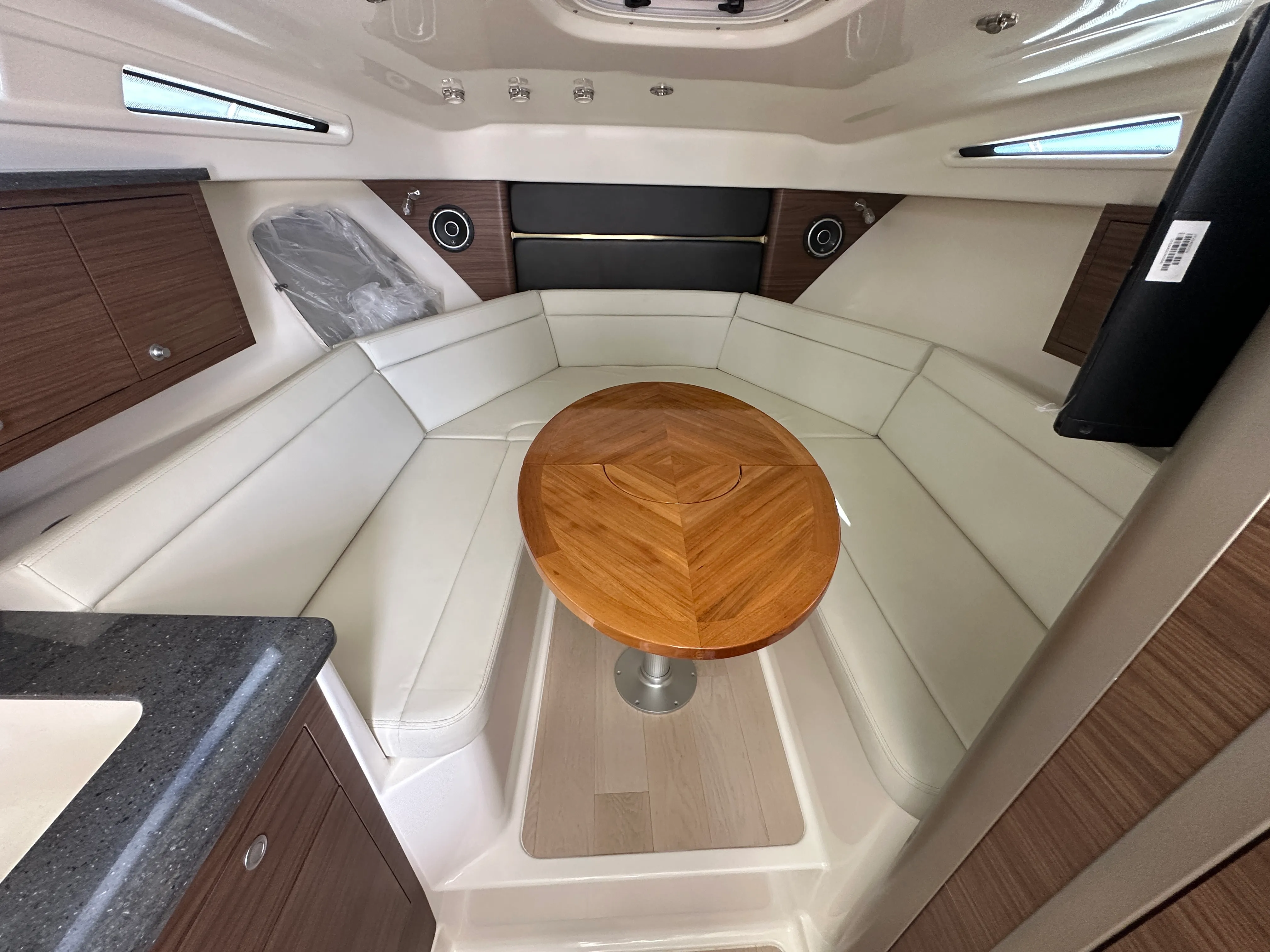 2025 Boston Whaler 325 Conquest Image Thumbnail #32