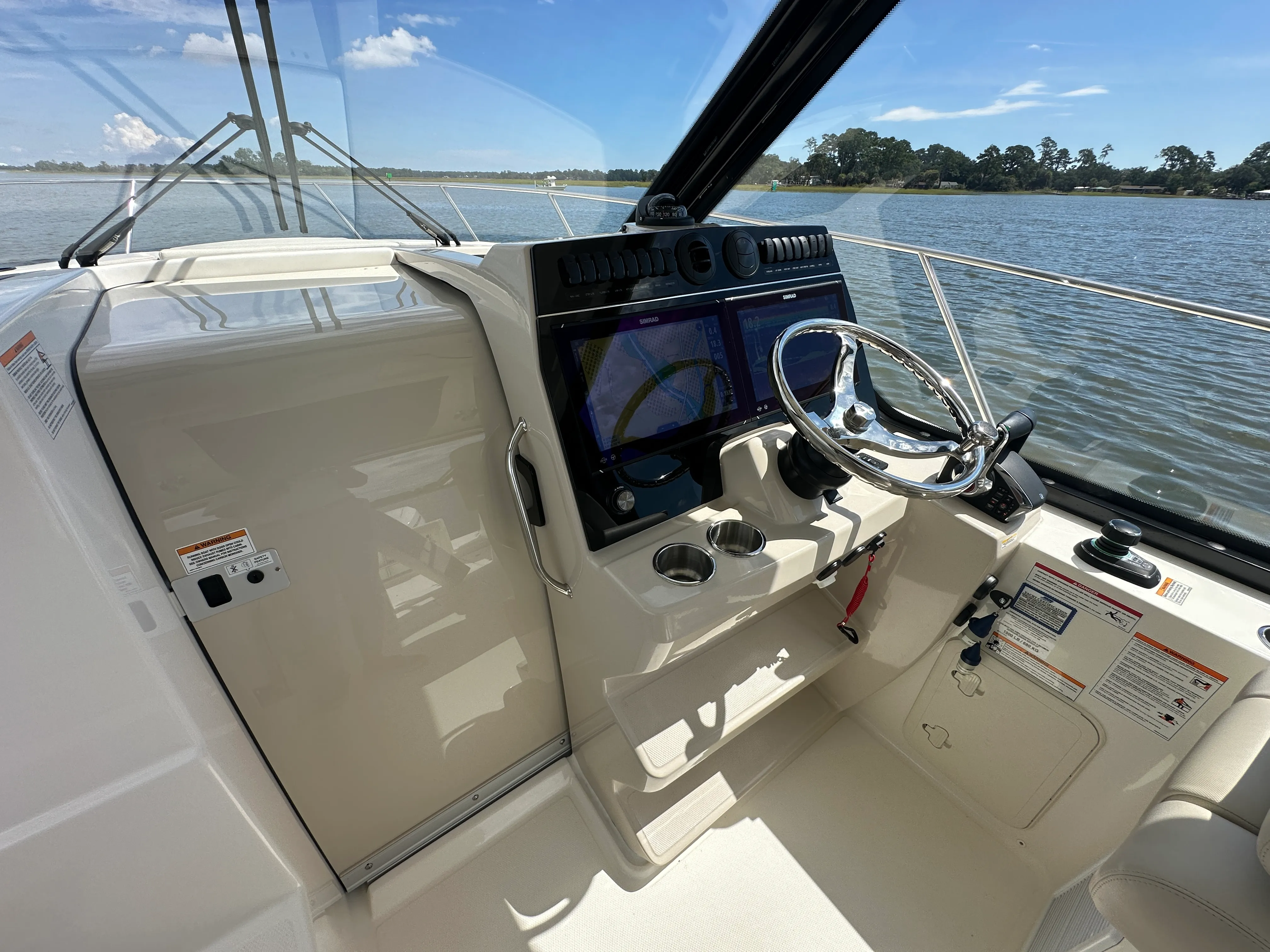 2025 Boston Whaler 325 Conquest Image Thumbnail #28