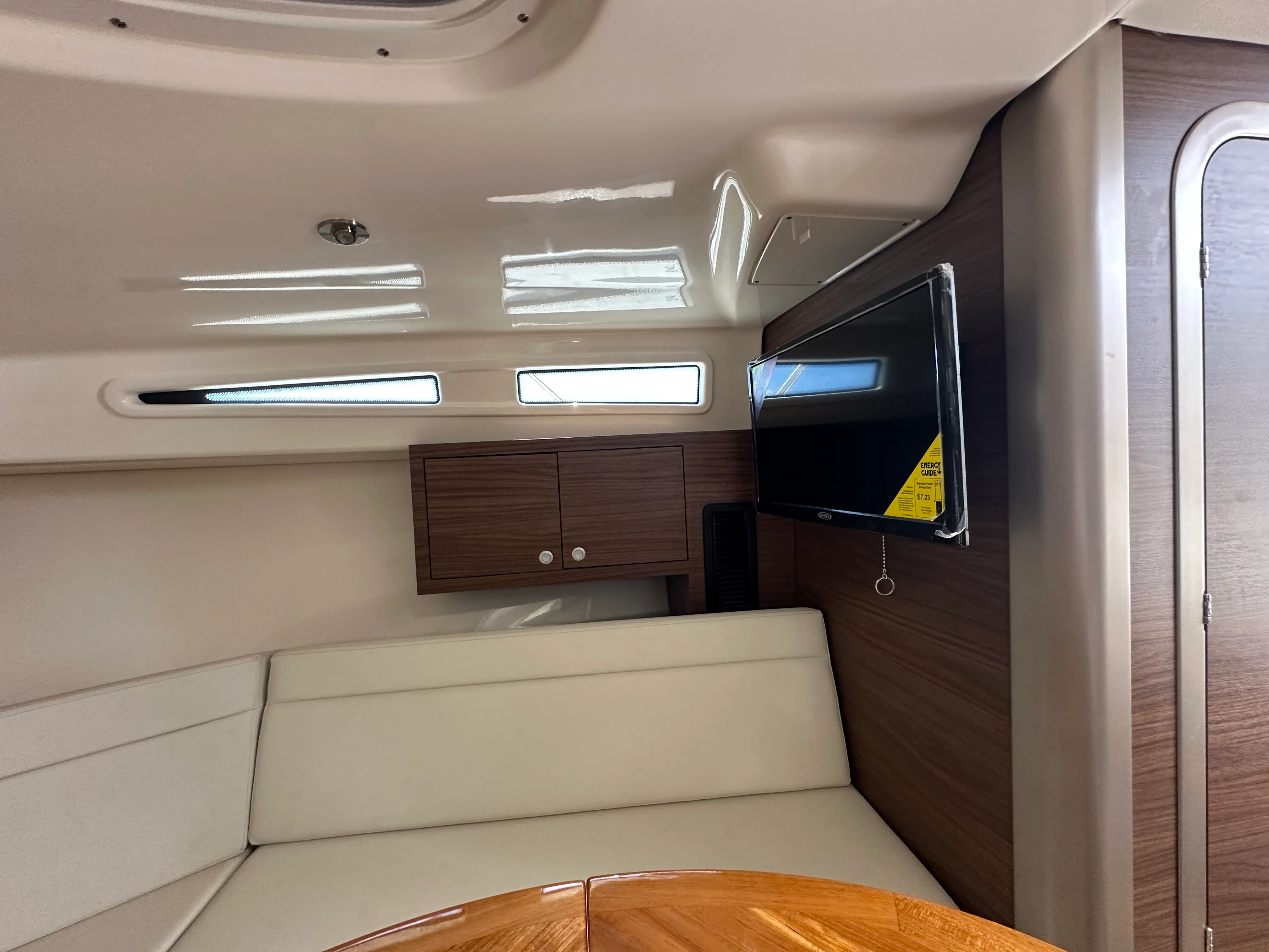 2025 Boston Whaler 325 Conquest Image Thumbnail #33