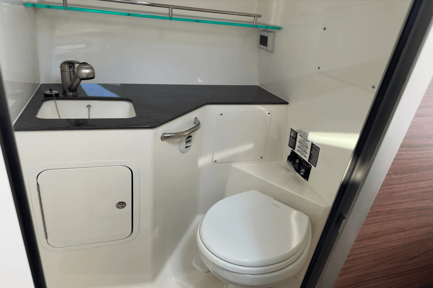 2025 Boston Whaler 325 Conquest Image Thumbnail #16