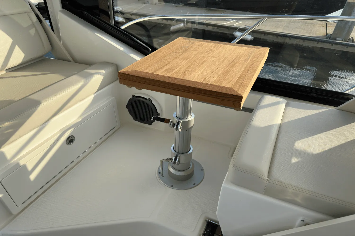 2025 Boston Whaler 325 Conquest Image Thumbnail #14