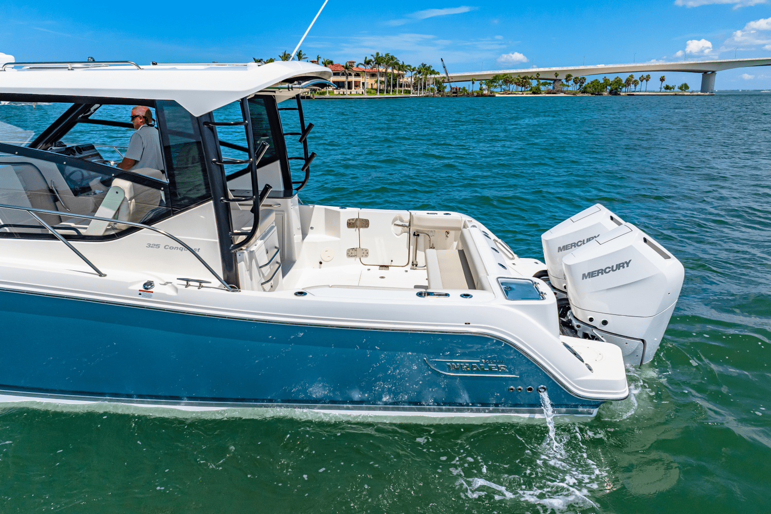 2025 Boston Whaler 325 Conquest Image Thumbnail #14