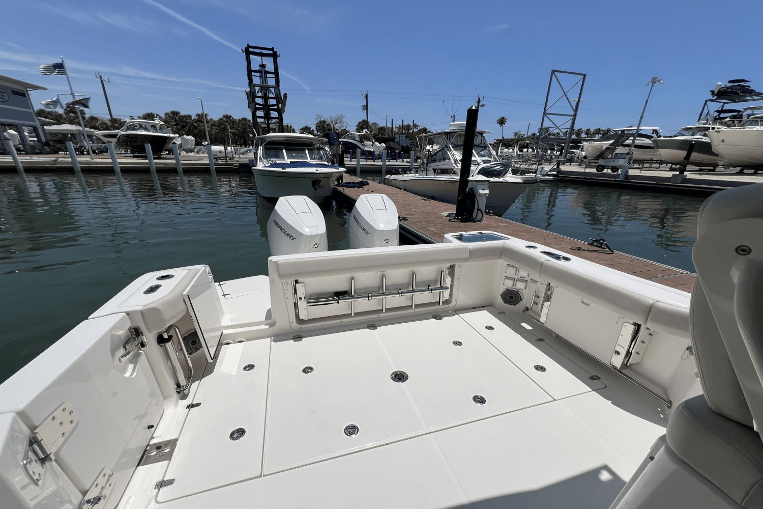 2025 Boston Whaler 325 Conquest Image Thumbnail #10