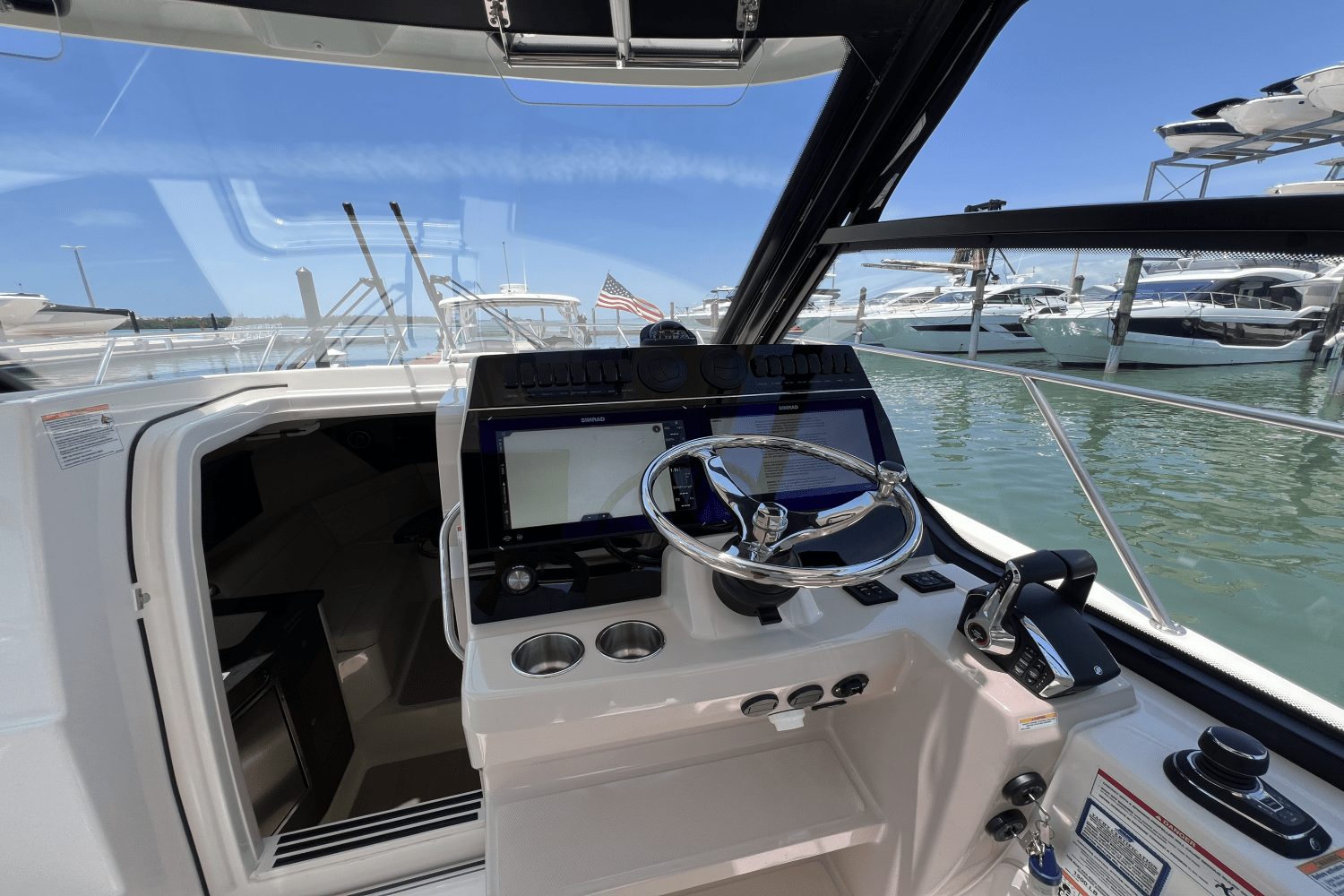 2025 Boston Whaler 325 Conquest Image Thumbnail #23